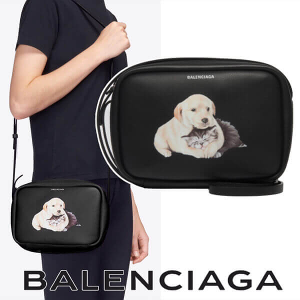 2019新作人気 バレンシアガスーパーコピー Puppy &amp; Kitten Everyday Camera Bag