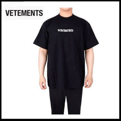 ヴェトモン tシャツ 偽物 VETEMENTS ロゴ Tシャツ SS20TR305