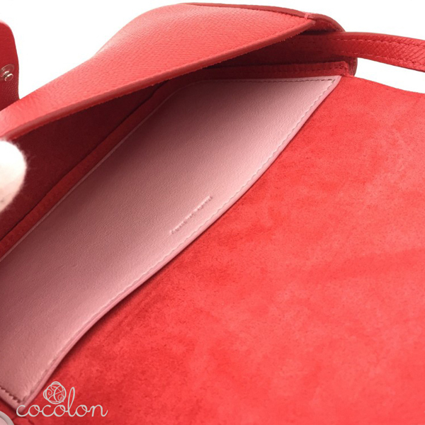 セリーヌ ショルダーバッグ ポシェット ベルト装飾 赤レッド 109503AI5.38BJストラップ付ポシェット セリーヌコピー
